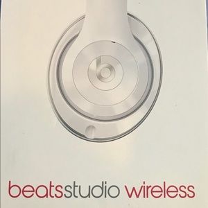 Beats by Dr. Dre Studio 2 Wireless Headphones